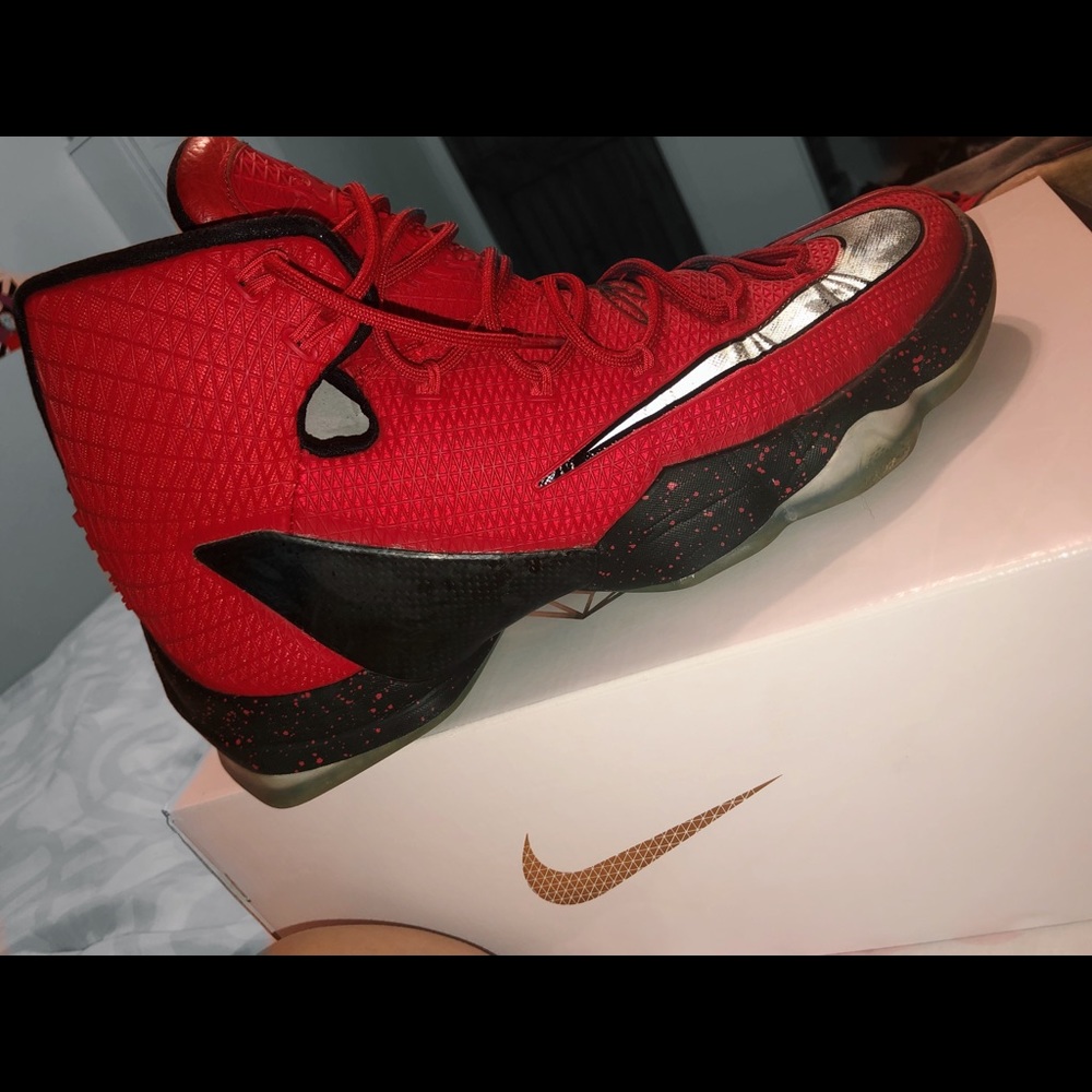 LeBron 13 Elite University Red